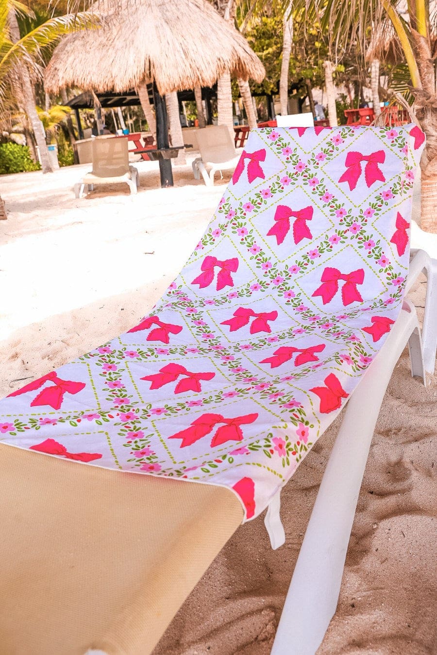 Pretty Lattice Bow Towel - Jess Lea Boutique