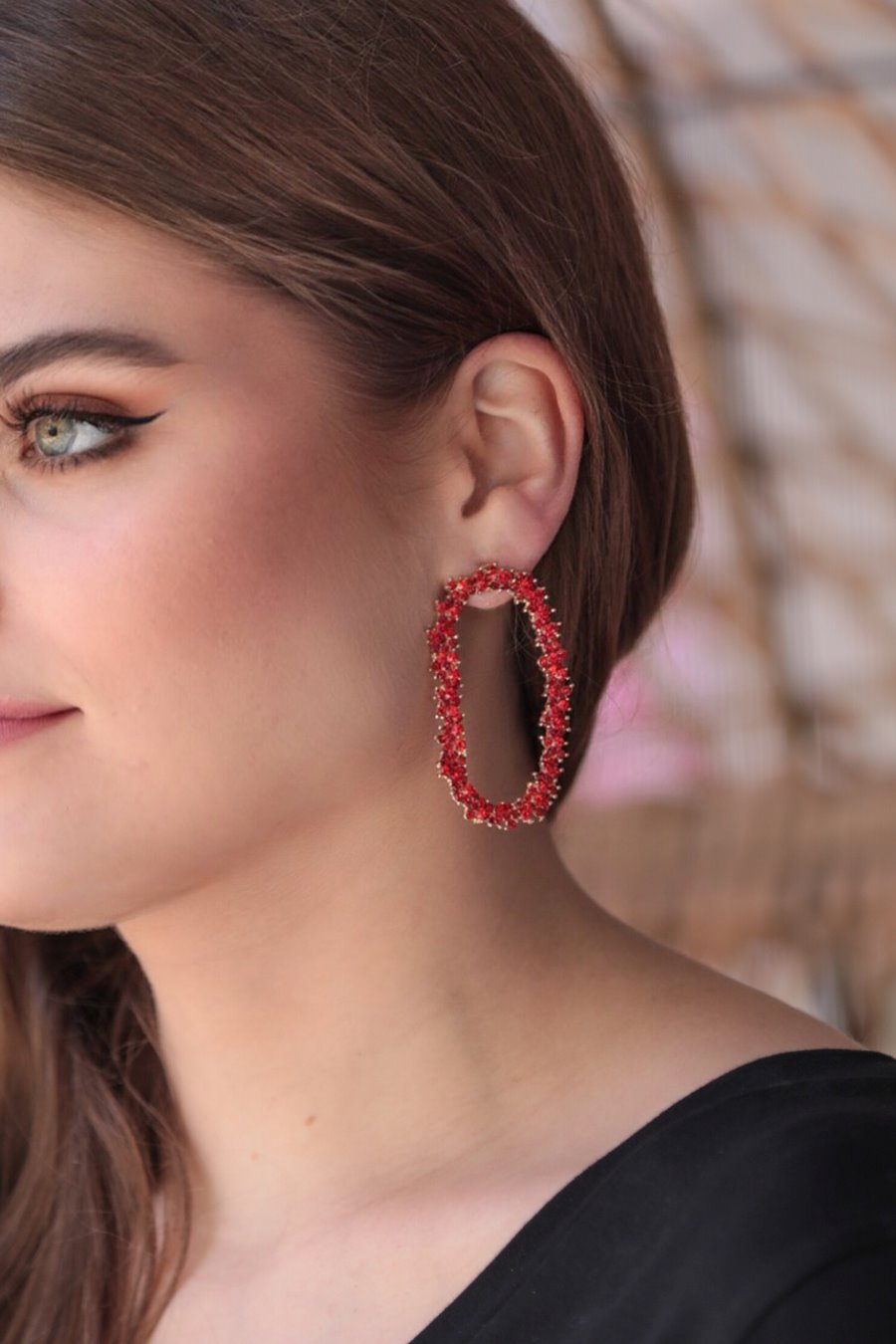 Nykaa - A desi twist. 💖🇮🇳 Avani loves pairing ethnic earrings to add an  edgy, twist to her everyday outfits. 😍 Give us a hell yesss, if you're all  about rocking that