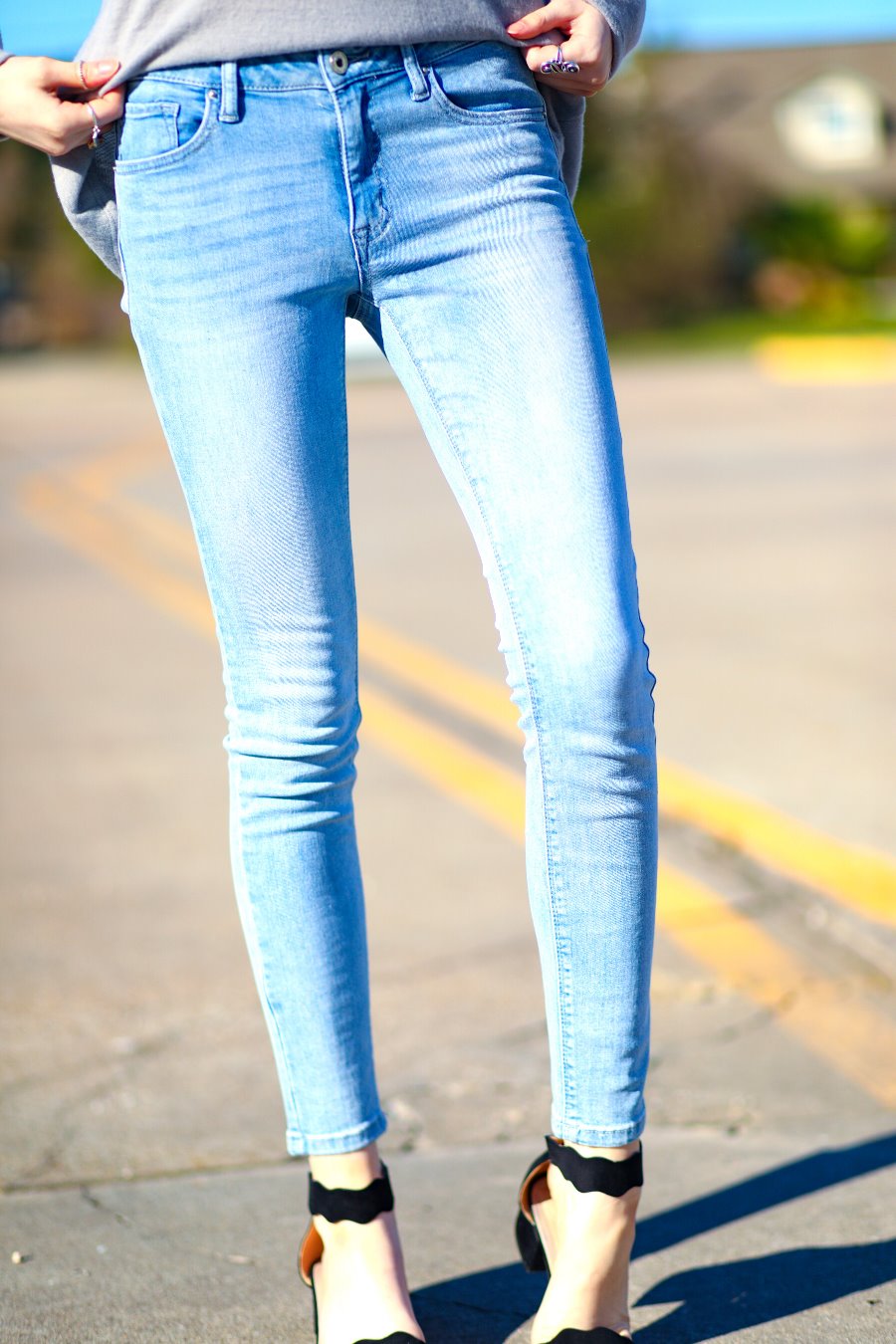 Emporio Armani J06 Slim-fit Ripped Light Denim Jeans Denim Blue | ONU