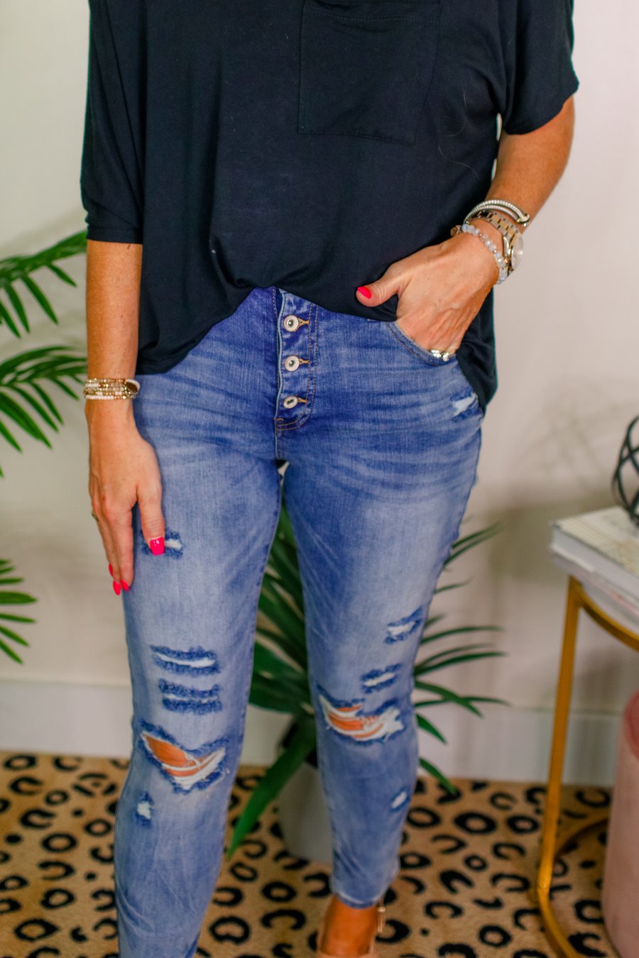 Josie Medium Distressed Skinny Jeans