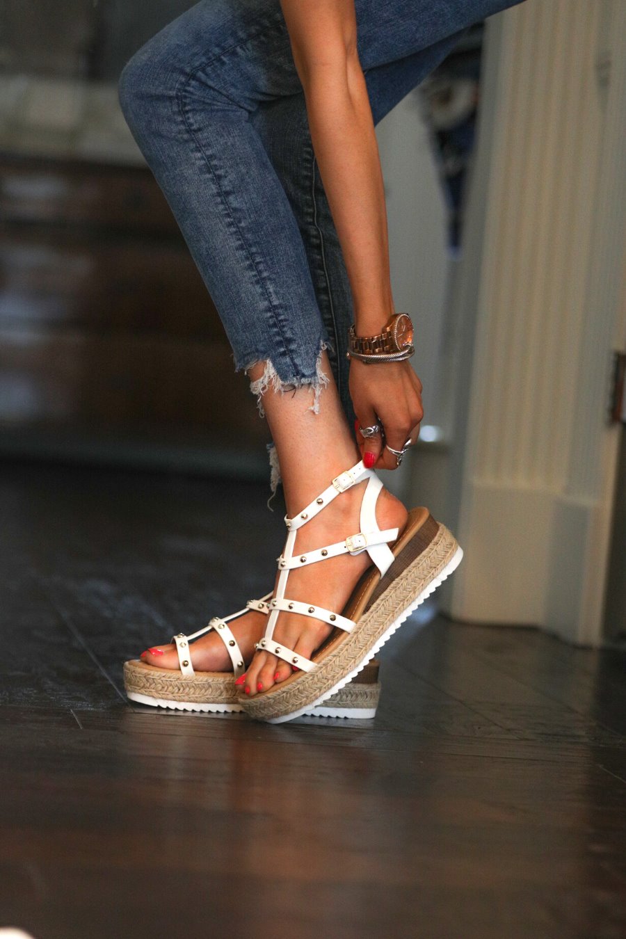 Katelyn White Wedge Sandals - Jess Lea Boutique
