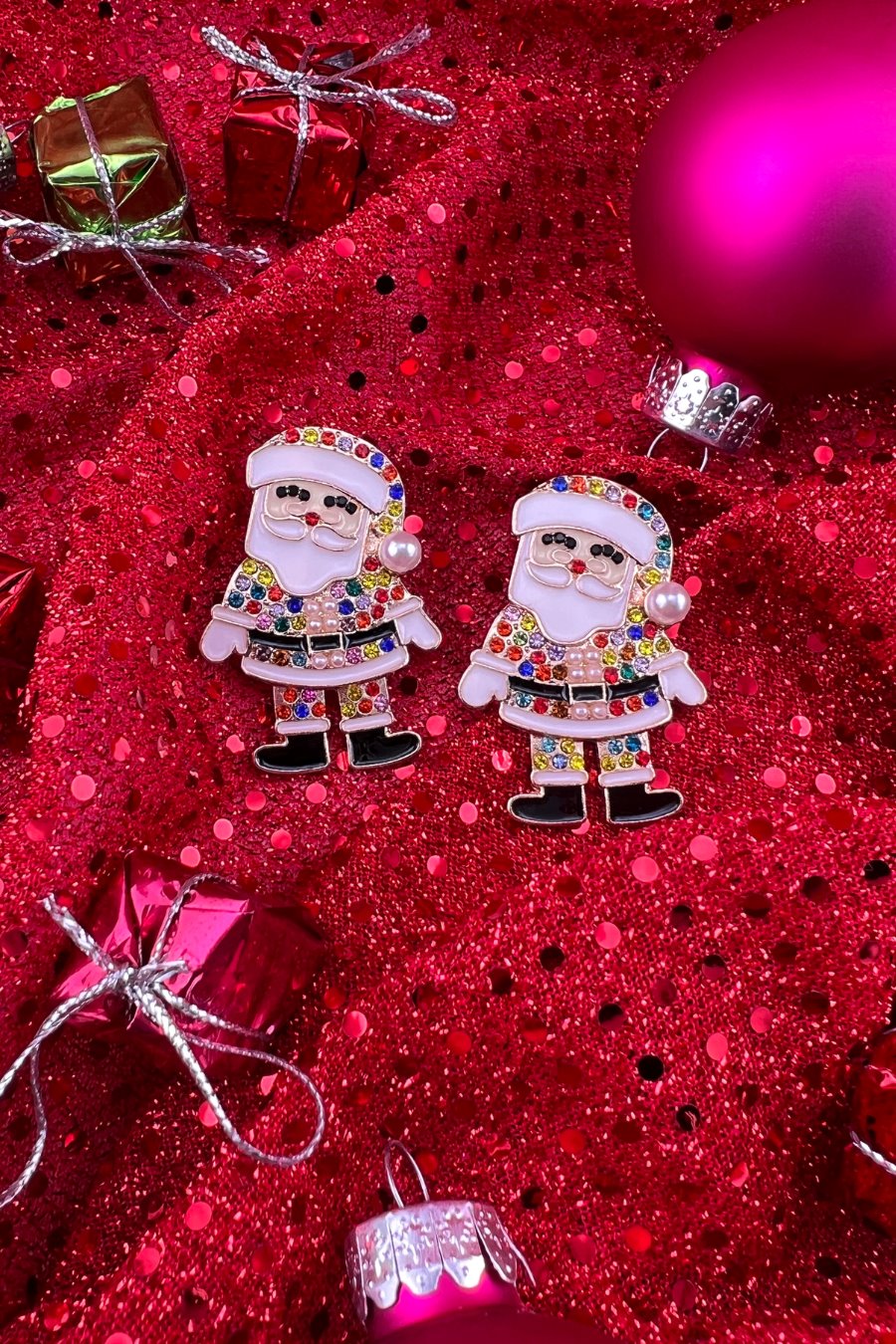 Santa's Little Helper Necklace 