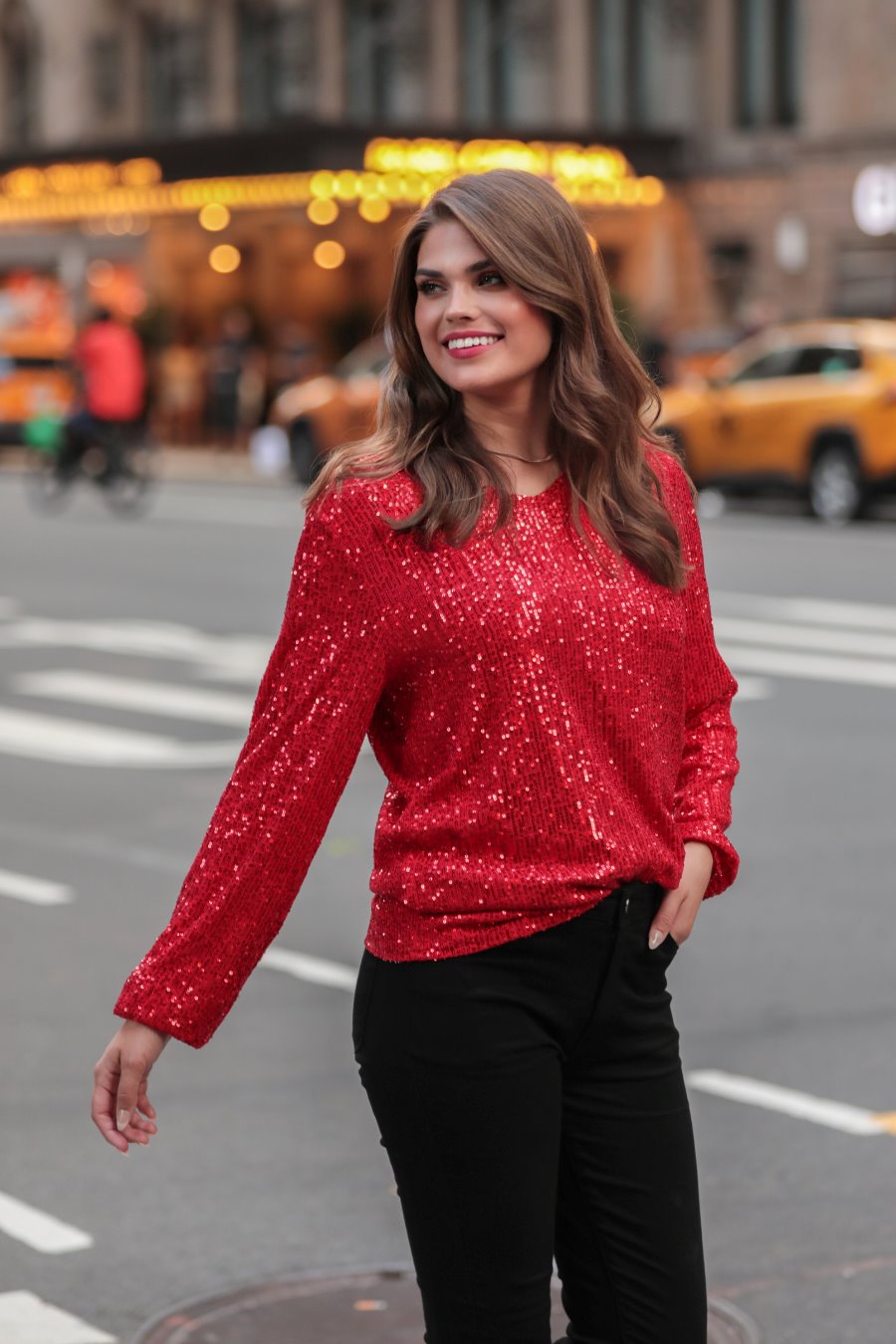https://www.jessleaboutique.com/cdn/shop/products/star-of-the-show-sequin-top-418016.jpg?v=1660783777