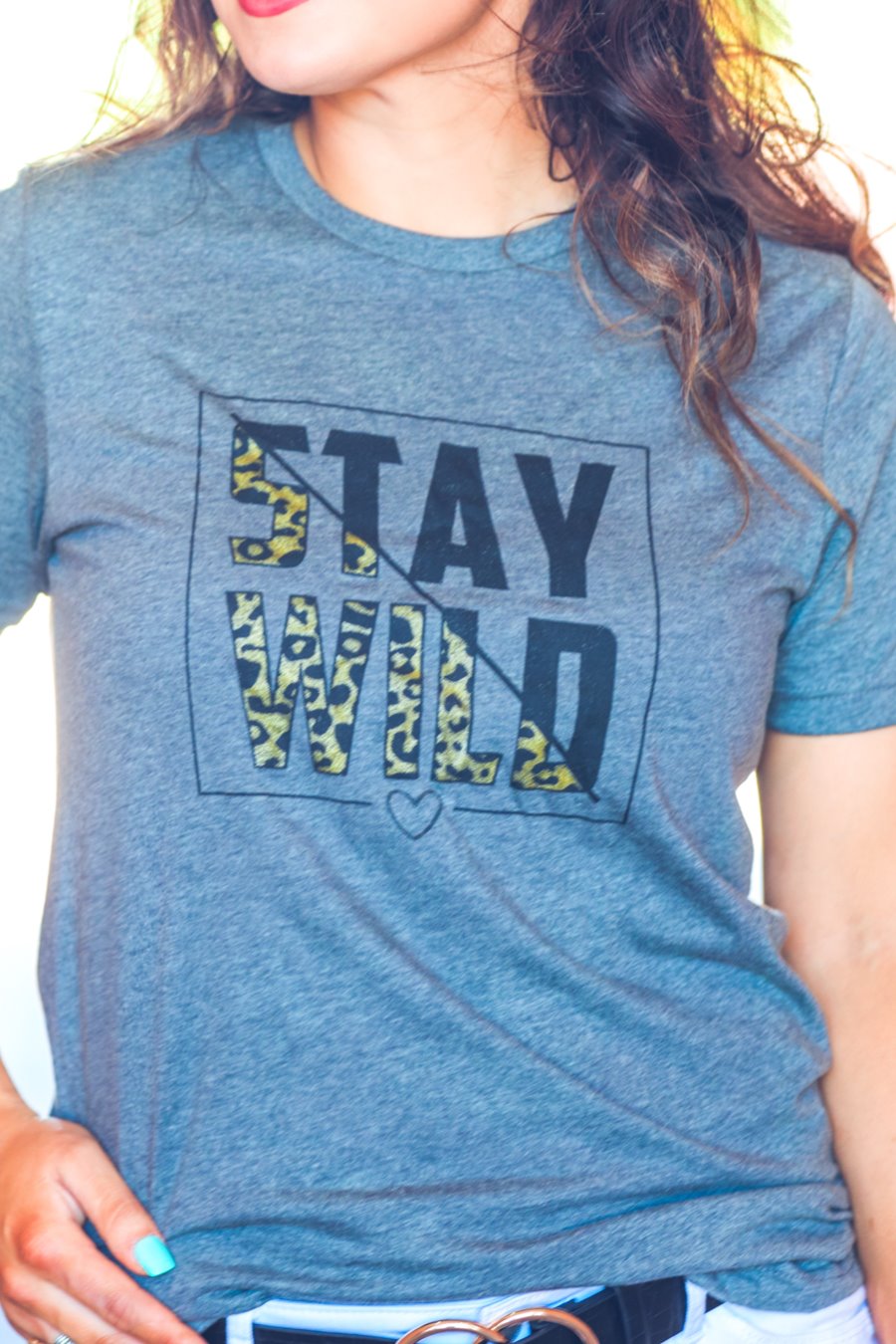 Stay Wild Leopard Graphic Tee - Jess Lea Boutique